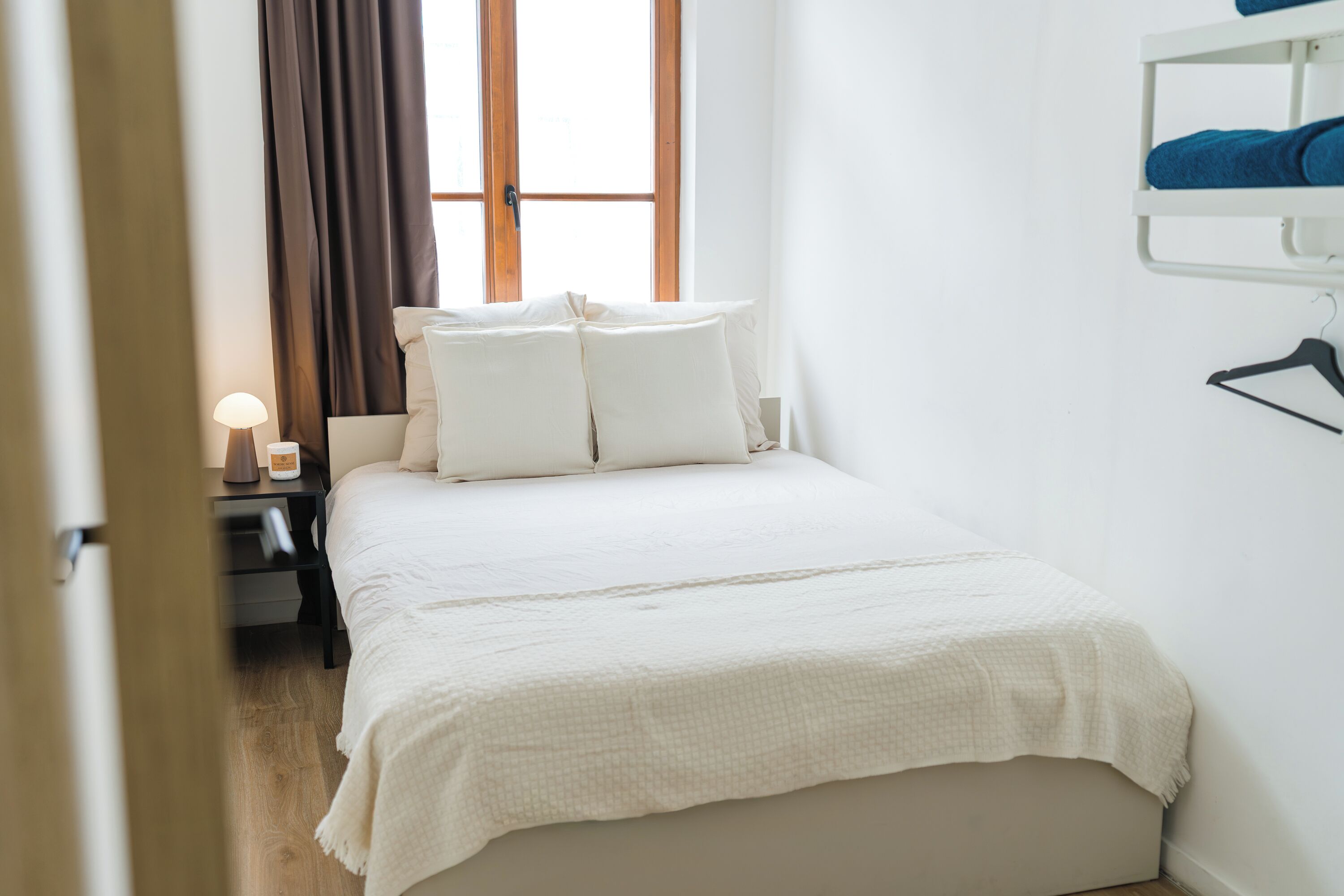 Apartamento básico | Ferros/tábuas de passar roupa, Wi-Fi de cortesia