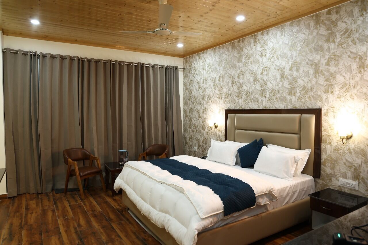 Premium Room, Balcony, Mountain View | Laptop workspace, iron/ironing board, free WiFi