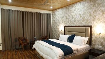 Premium Room, Balcony, Mountain View | Laptop workspace, iron/ironing board, free WiFi