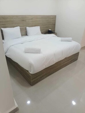 Escritorio y wifi gratis