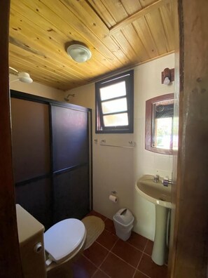 Shower, hair dryer, towels, soap - Cabanas do Visconde (Mauá)