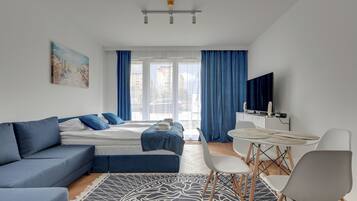 Studio | Individually decorated, individually furnished, iron/ironing board