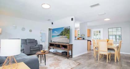 Your Jacksonville Getaway w/ Private Pool!