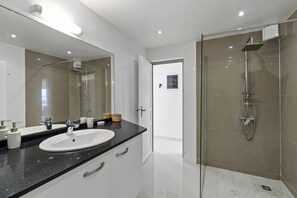 Hair dryer, towels - Villa Solea - Two Bedroom Villa, Sleeps 4 (Les Trois-Îlets)