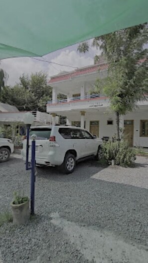 Exterior - Makra View Hotel & Resturent (Balakot)