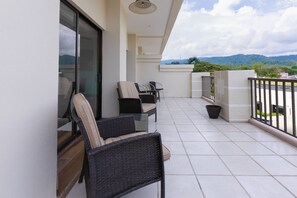 Apartment, Multiple Beds, Balcony, Pool View (Jaco Bay 4303) | Terrace/patio - Jaco Bay 4303 (Jacó)