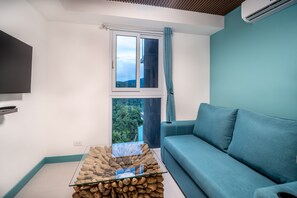 Lejlighed - flere senge - balkon - bjergudsigt (Mar a Mar 09-04C) | Opholdsområde