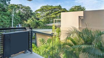 House, Multiple Beds, Balcony, Garden View (Torres del Mar 1202) | Property grounds