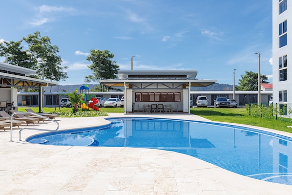 Pool - Viva Jaco 1208a (Jacó)