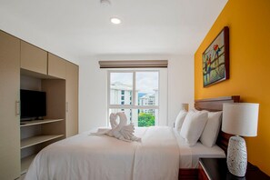 Apartment, Multiple Beds, Balcony, Mountain View (Viva Jaco Viva Jaco (10-03B)) | 2 bedrooms, individually decorated, individually furnished - Viva Jaco Viva Jaco (Jacó)