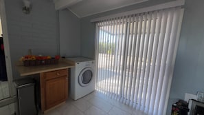 Interior - Serene 2-bedroom house with AC in sunny Sun City (Sun City)