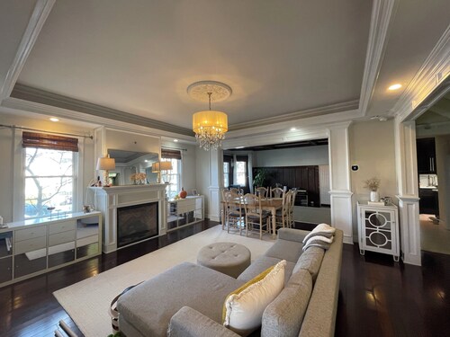 Gorgeous 7-bedroom house with AC in Rockaway Park