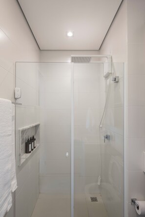 Hair dryer, towels, soap, shampoo - Charming Studio in Cambuí (Campinas)