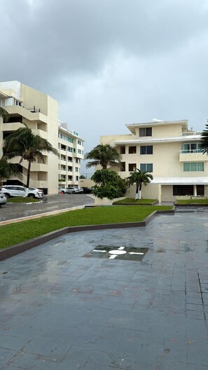 Exterior - Beach Front Double Suite in Cancun (Cancún)