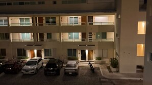 遮光窗簾/窗簾、熨斗/熨衫板、免費 Wi-Fi