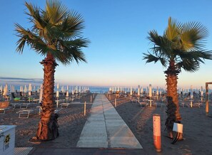 Beach - Residence Sandra three-room apartment Trilo for 6 persons (Rosolina Mare)