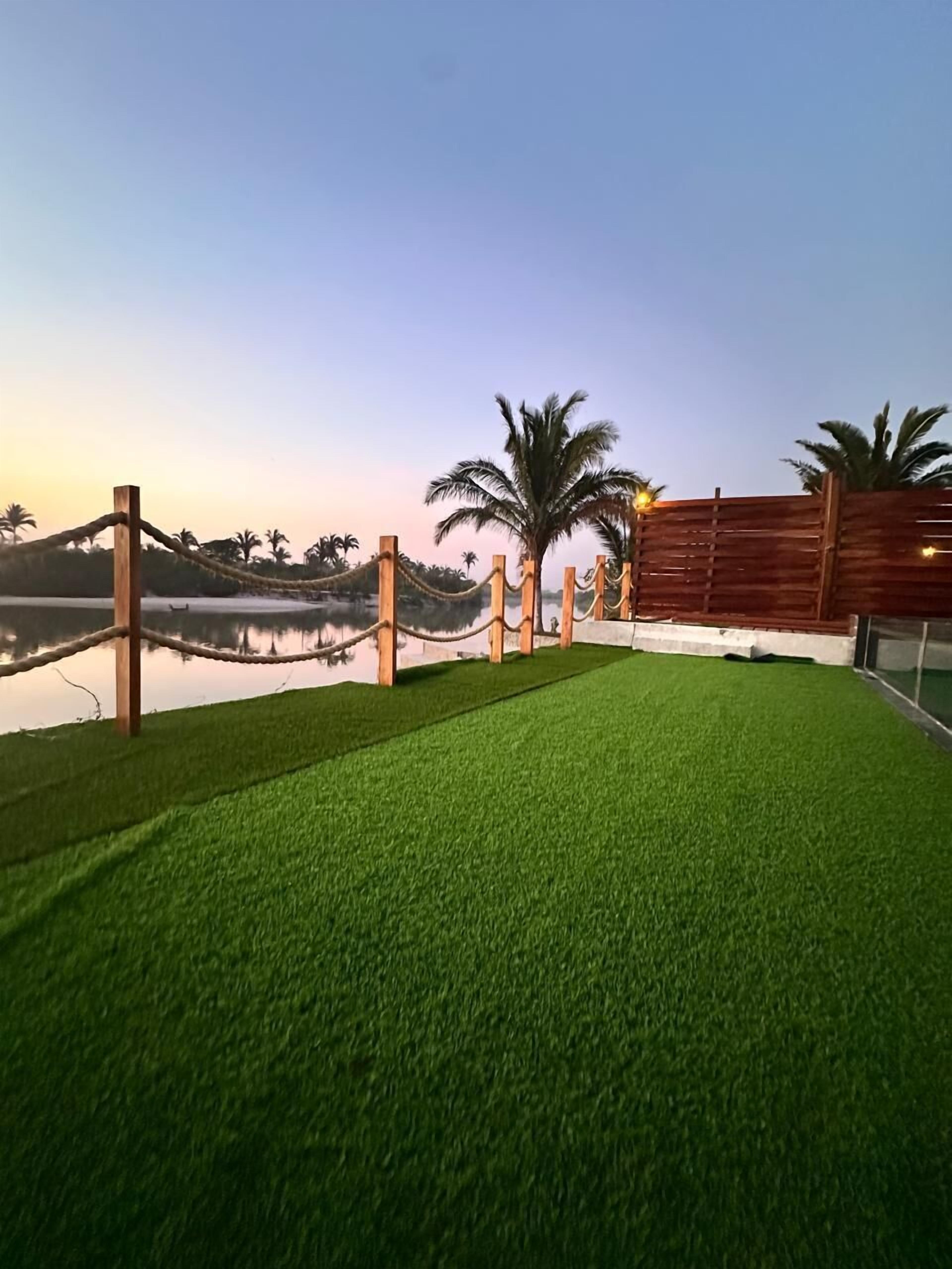 패밀리 샬레, 전용 수영장, 강 전망 | 테라스/파티오