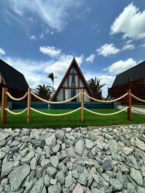 Front of property - LIMMAT CHALÉS (Presidente Juscelino)