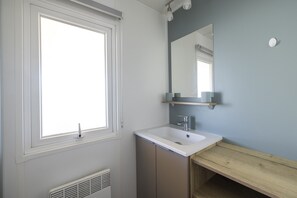 Shower, hair dryer, towels - Cabane Littoral - Piscine - Mer (Sainte-Marie-la-Mer)