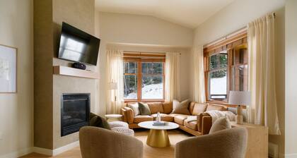 Ski In/Out Sleep 10 LUX ZML Penthouse Low Chemical