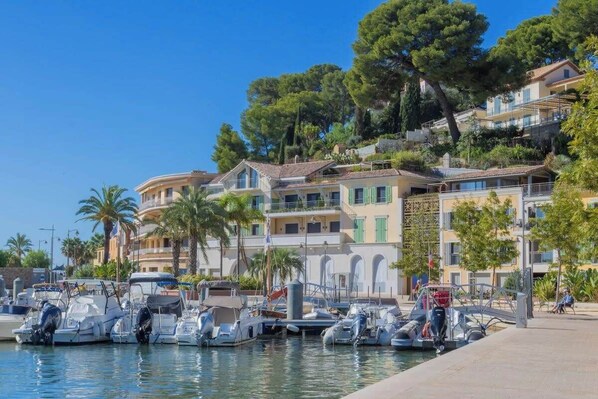 Marina - Magnifique T2 - Centre Sanary & Parking privé - Senaya (Sanary-sur-Mer)