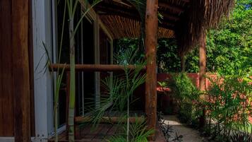 Deluxe Room, Lagoon View | Terrace/patio