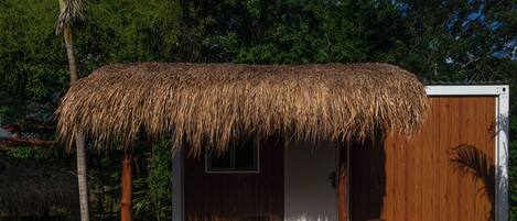 Deluxe Room, Lagoon View | Living area