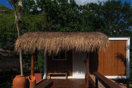 Deluxe Room, Lagoon View | Living area