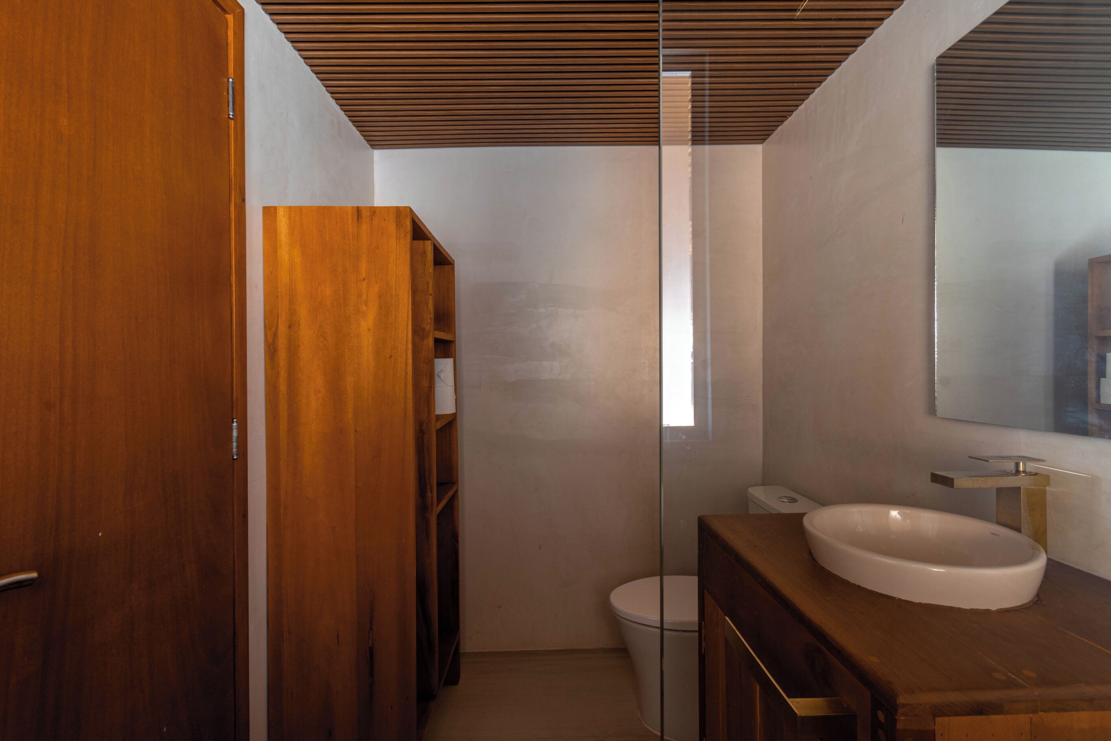 Deluxe kamer, uitzicht op lagune | Badkamer