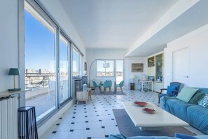 TV - Le 7e ciel - Vue exceptionnelle - Vieux-Port - Clim (Marseille)