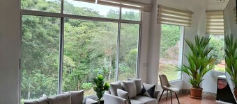 Villa de Montana en Altos del Maria