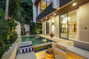 Pool - Quiet Luxury Villa Uluwatu. Private Pool, Workspace, Airport Pick Up & Butler (Bali)