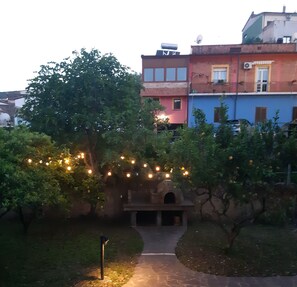 Property grounds - Apartment in villa with ample private parking (Teulada)