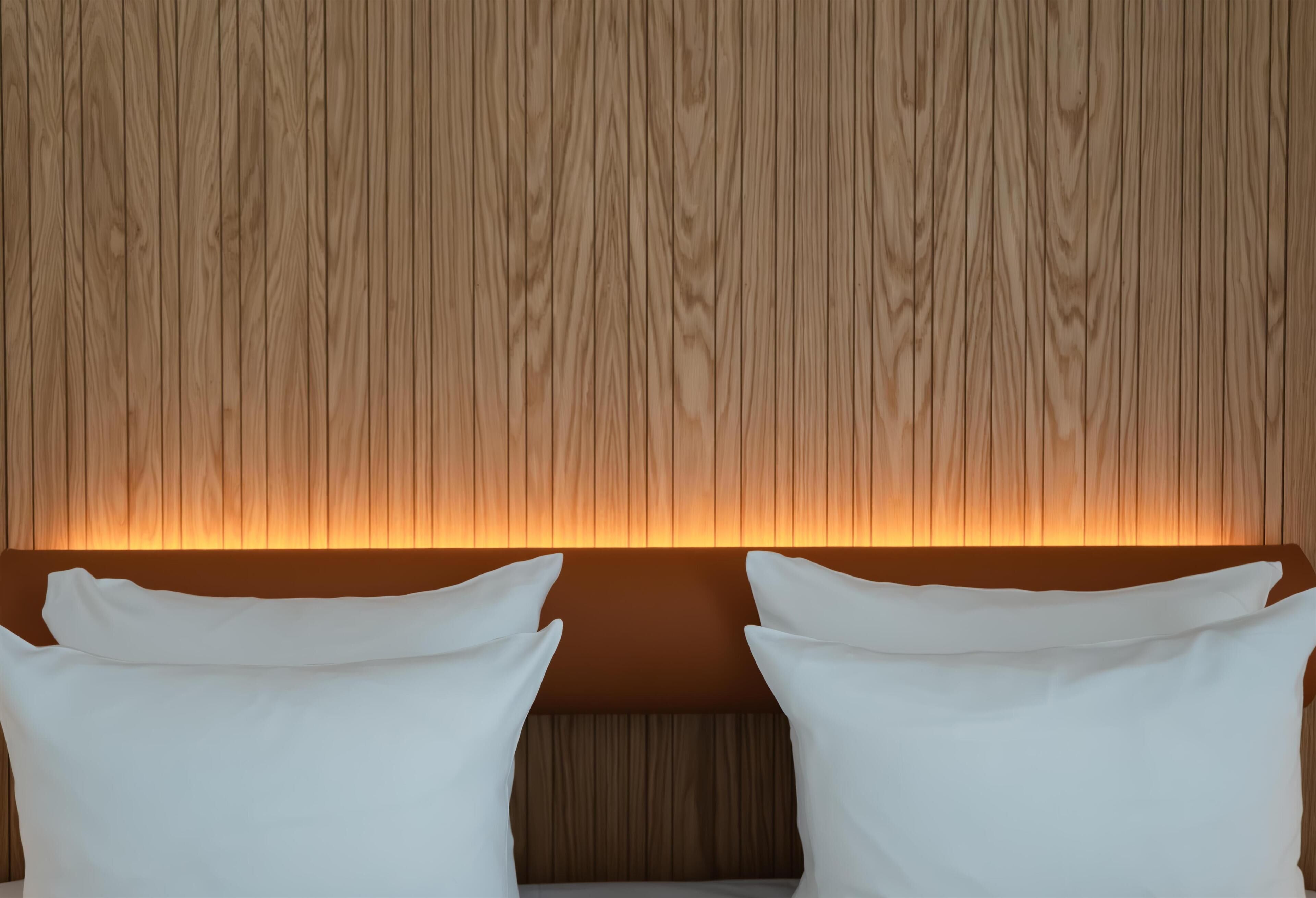 Standard Room - 1 Queen Bed - Disability Access - Non-Smoking | Hypo-allergenic bedding, in-room safe, desk, laptop workspace