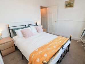 2 bedrooms, individually decorated, individually furnished, free WiFi - Cattersty Cottage (Saltburn-by-the-Sea)