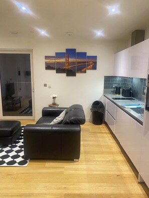 Interior - Stunning Apartment with Balcony - O2 Arena! (London)