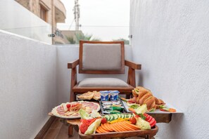 Panoramic Suite, City View | Terrace/patio - Pyramids Vision Hotel (Giza)
