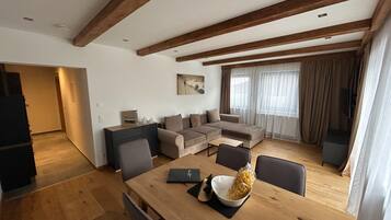 Apartment | Living area