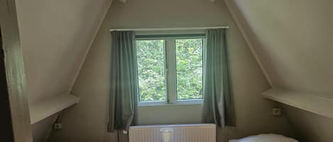 小木屋 | 2 間睡房、床單