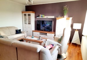 House | Living room - Romantischer Ruckzugsort in Kropelin in Strandnahe (Kroepelin)