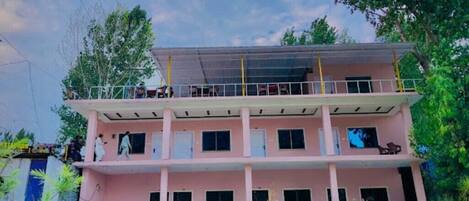 Majoituspaikan julkisivu