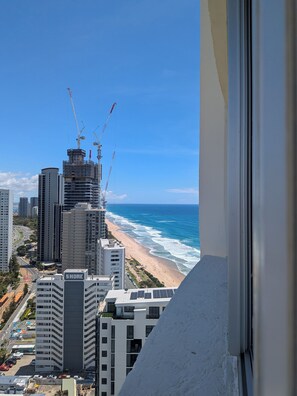 Interior - Spacious 4-bedroom apartment in brilliant Surfers Paradise with AC (Surfers Paradise)