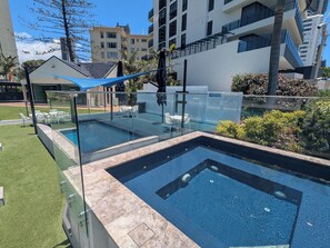 Pool - Spacious 4-bedroom apartment in brilliant Surfers Paradise with AC (Surfers Paradise)