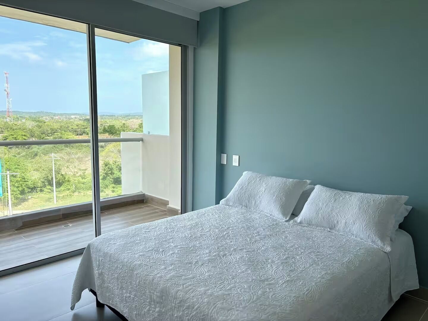 熨斗/熨衣板、WiFi、床单