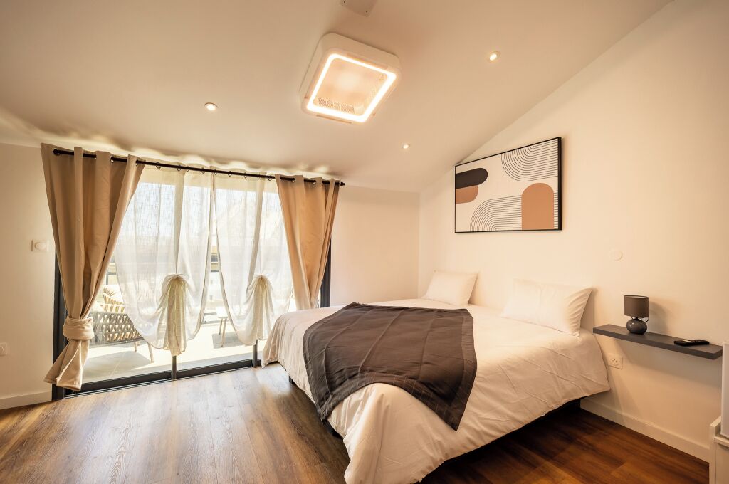 2 chambres, accès au Wi-Fi (inclus), literie fournie