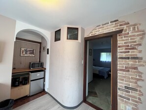 Interior - Guest room in Pemberton Heights (no breakfast) (North Vancouver)