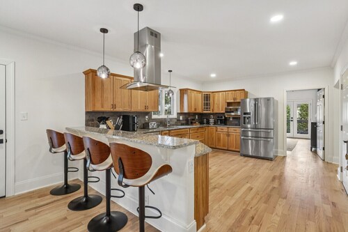 Game Room | Family House | Close to Buford Highway