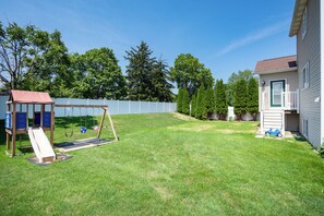 Children’s area - Beautiful, spacious luxury home in Michigan for 12
. (Wyoming)