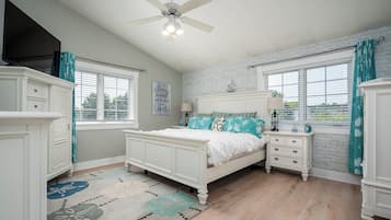 6 bedrooms, WiFi, bed sheets