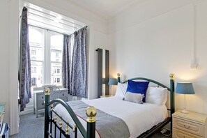 Deluxe Apartment, Partial Sea View | Blackout drapes, soundproofing, iron/ironing board, free WiFi - Montague House (Llandudno)